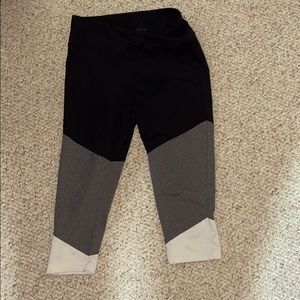 Workout crop leggings